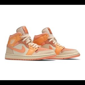 Apricot orange, air Jordan 1 mid